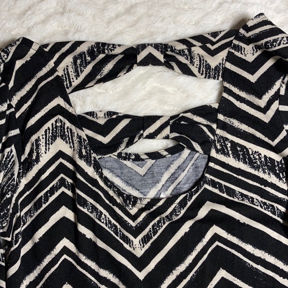 CLOSING SALE Black & White Chevron Dress - Picture 5 of 5